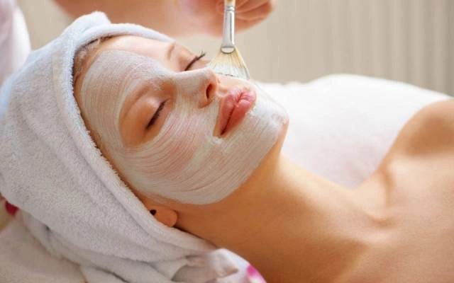 Mon - Spa & Clinic