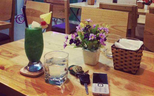 Moon Tea & Coffee
