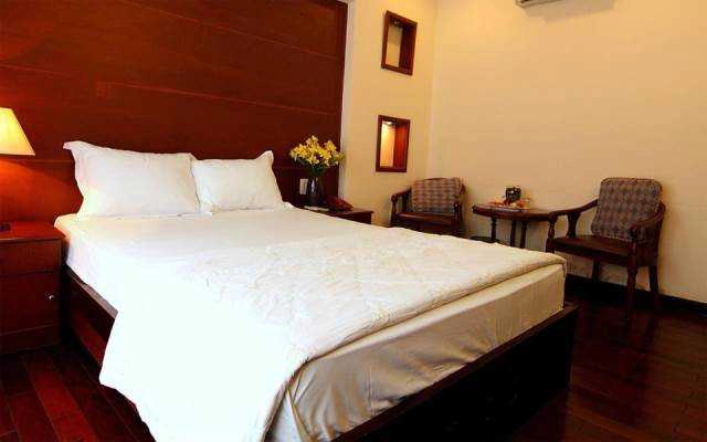 Moonlight Hotel Saigon South
