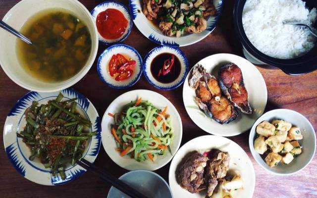 Một Chín Chín Mấy - Cà Phê & Cơm Văn Phòng