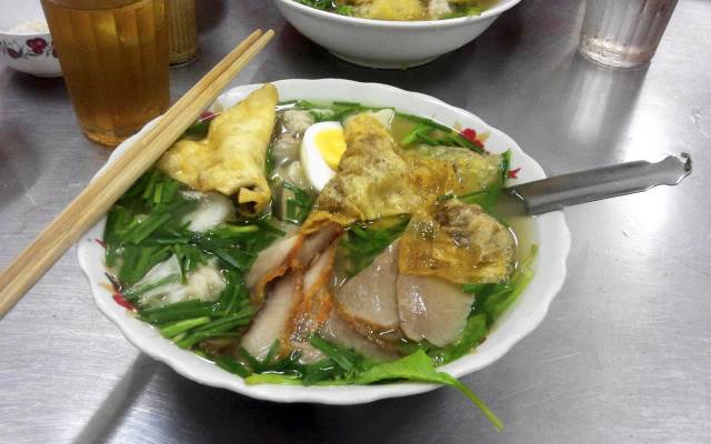 Quán Ăn Bà Hồng - Mì Vằn Thắn & Sủi Cảo Gia Truyền