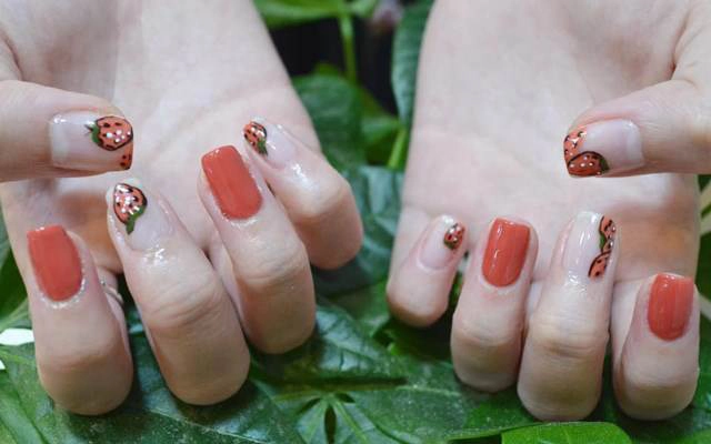 Nailhouse.Floral