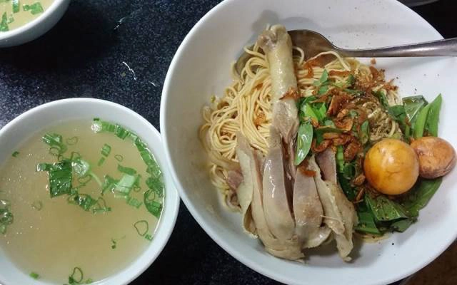 Quán Ăn Năm - Hủ Tiếu Mì Gà & Miến Gà