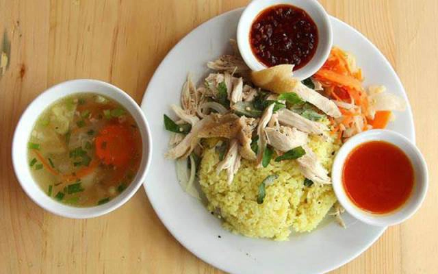 Quán Ăn Nam Ký - Cơm Gà Xối Mỡ