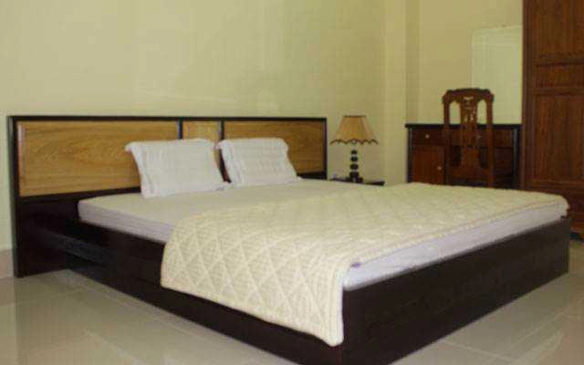 Nam Phú Hotel