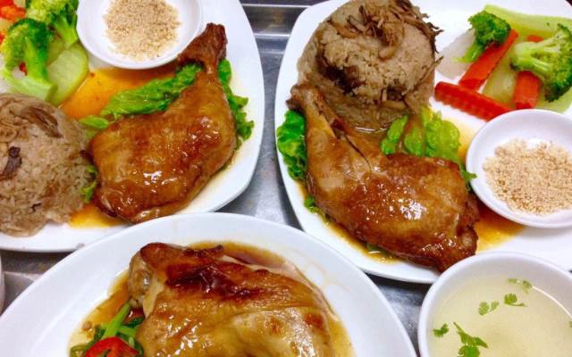 Quán Ăn Nấm Việt Hà Thành - Cơm Gà Nấm - Ô Chợ Dừa