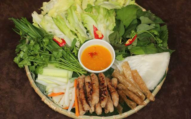 Quán Ăn Dì Nương Nem Nướng & Bún Thố Mực - Nguyễn Cửu Đàm