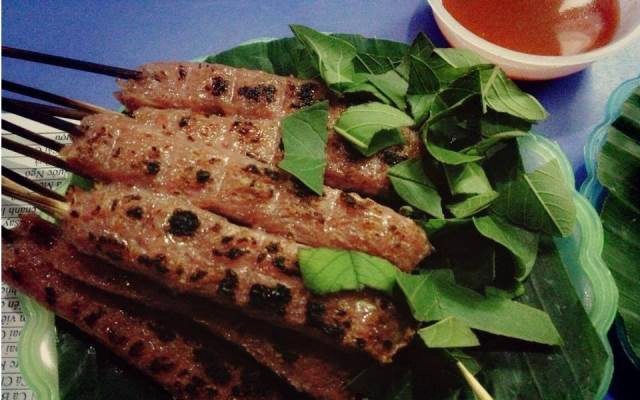 Quán Ăn Nem Nướng - Mỗ Lao