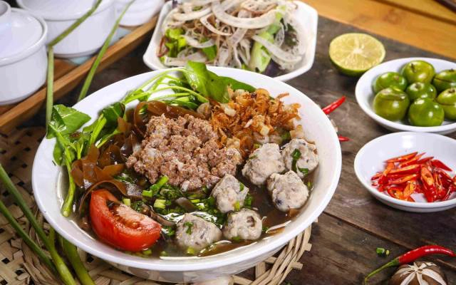 Quán Ăn Ngân Hà - Bánh Đa Cua Hải Phòng
