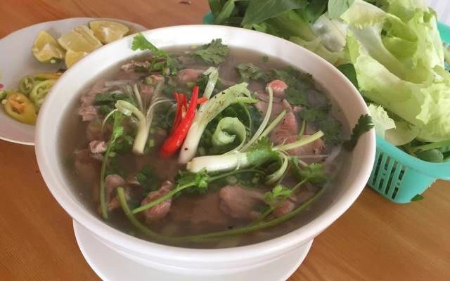 Quán Ăn Ngân Hà - Phở, Bún Bò & Miến Gà