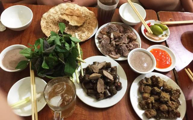Quán Ăn Nghĩa Lân - Thịt Chó Đủ Món