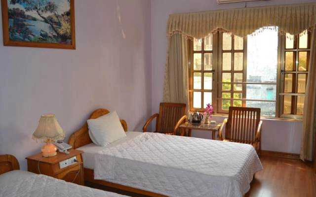 Ngoc Lan Hotel Halong - Hải Quân