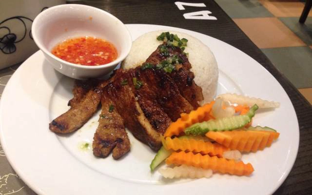 Quán Ăn Ngọc Nhiên - Cơm Tấm & Bún Thịt Nướng