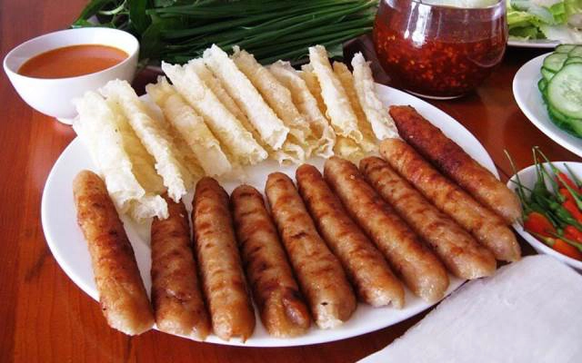 Quán Ăn Ngọc Yến - Nem Nướng Gia Truyền Đà Lạt