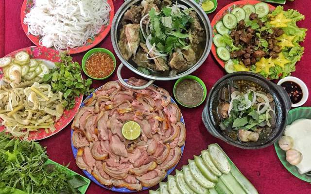 Quán Ăn Ngon Lại Đến - Bê Thui Nóng