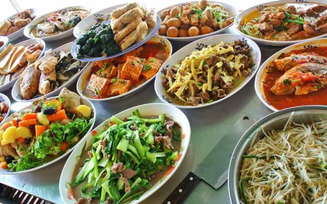 Quán Ăn Ngon Ngon Quán - Cơm Văn Phòng, Lẩu & Nướng