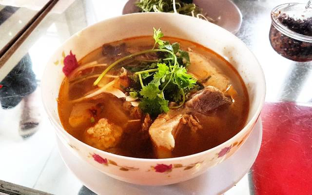 Quán Ăn Ngự Bình - Bún Bò Huế