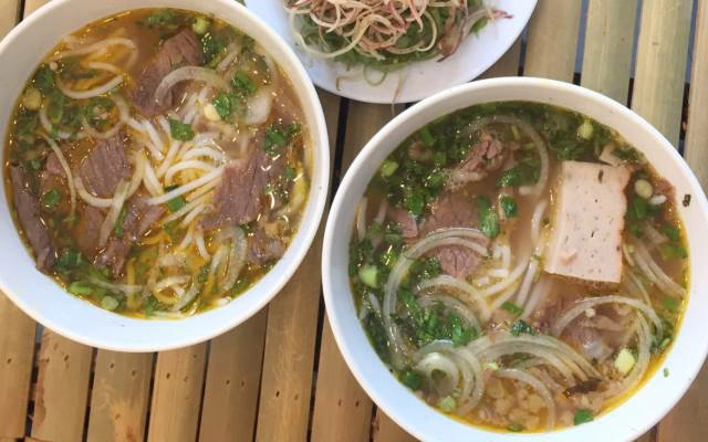 Quán Ăn Ngự Uyển - Bún Bò Huế - Hoàng Văn Thái