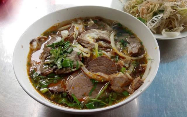 Quán Ăn Nguyên Phát - Bún Bò Huế