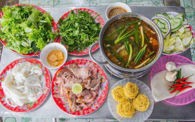Nhà Hàng 70 Nam Hưng - Đặc Sản Bê Chao