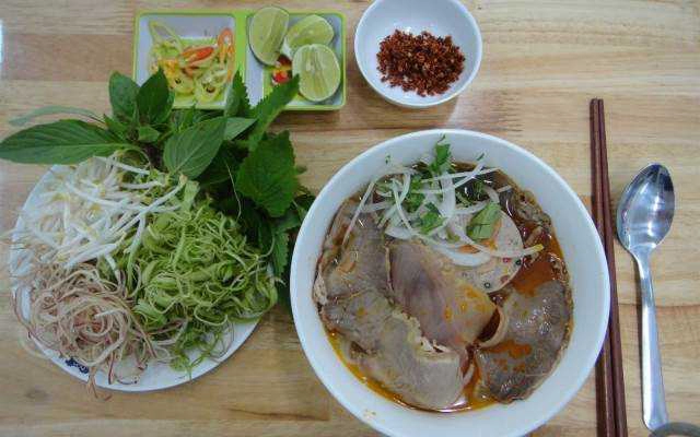 Nhà Hàng Bà Đào - Đặc Sản Huế & Cơm Ba Miền