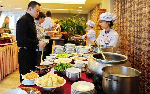 Nhà Hàng Buffet Green Hotel - Thùy Vân