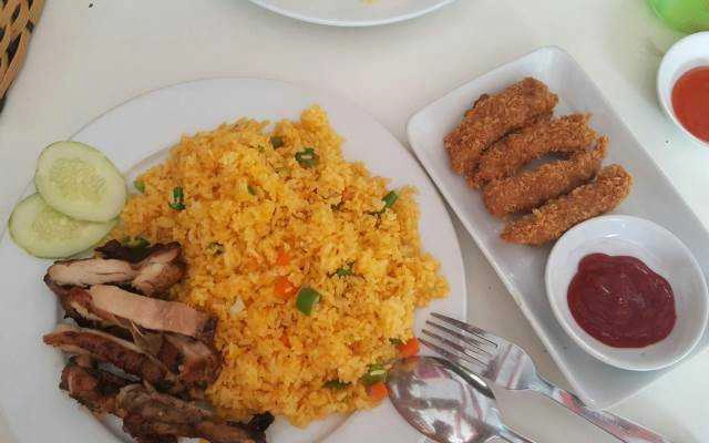 Nhà Hàng Chicken Garden - Nguyễn Trãi