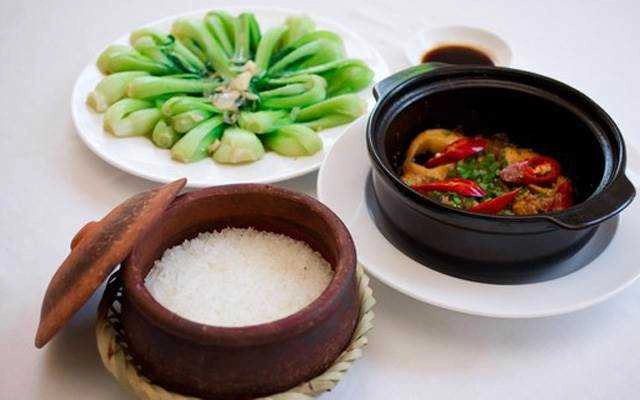 Nhà Hàng Cơm Niêu Đồng Quê - Ngô Quyền