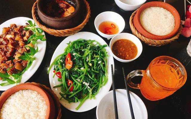 Nhà Hàng Cơm Niêu Gia Đình 3 Miền