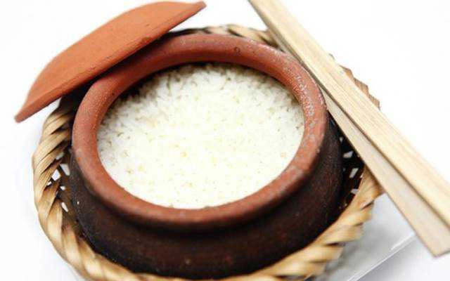 Nhà Hàng Cơm Niêu Suối Tiên - Ngô Quyền
