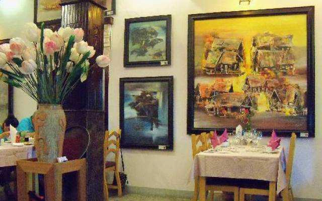 Nhà Hàng Confetti Restaurant - Ẩm Thực Huế