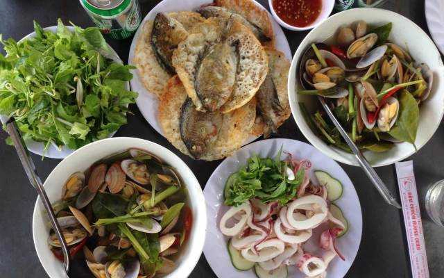 Nhà Hàng Đầm Chuồn Hương Quán