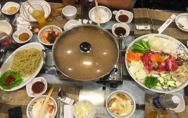 Nhà Hàng Dechangkum - Ẩm Thực Hàn Quốc