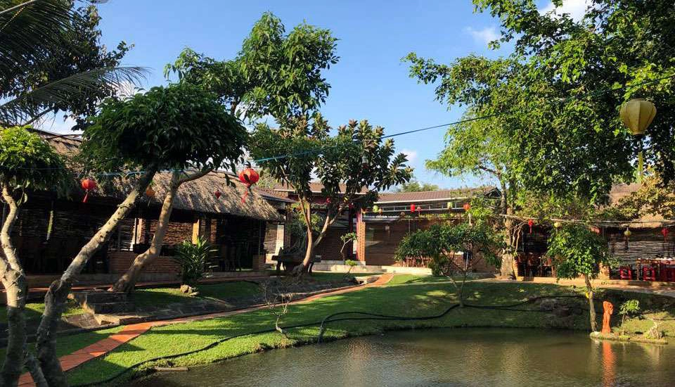 Nhà Hàng Dốc Đá Quán - Ẩm Thực Việt Nam