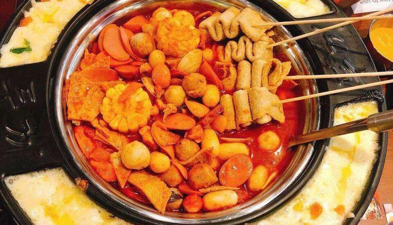 Nhà Hàng Dookki Việt Nam - Lẩu & Buffet Tokpokki - Vincom Plaza