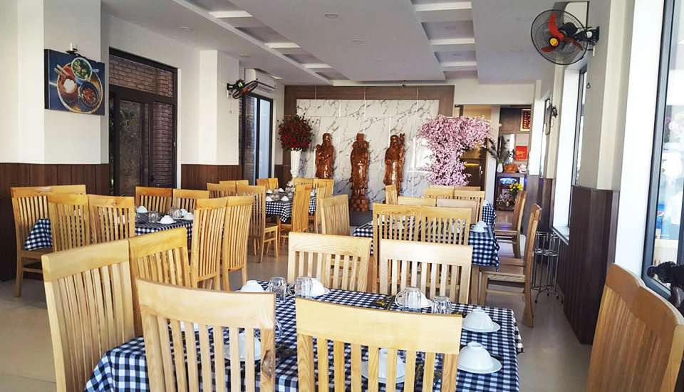 Nhà Hàng Dragon Restaurant - Cơm Niêu & Hải Sản