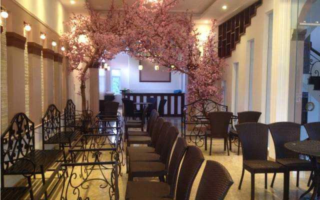 Nhà Hàng Gà Kiến Restaurant & Coffee