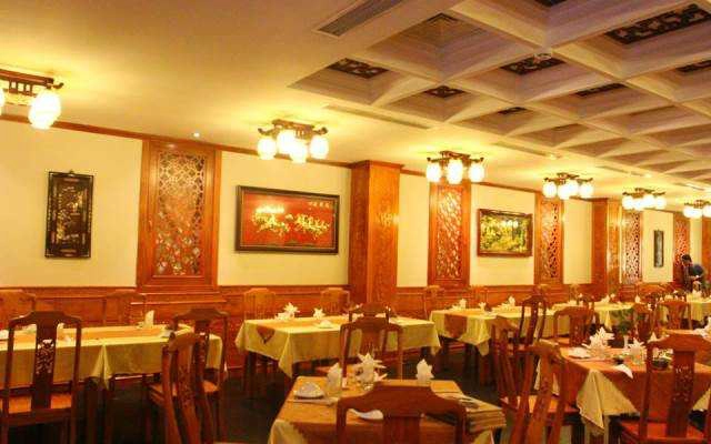 Nhà Hàng Hải Sản Hương Việt - Nguyễn Lương Bằng
