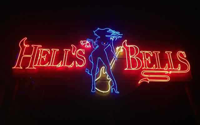 Nhà Hàng Hells Bells - Restaurant Bar & Night Club