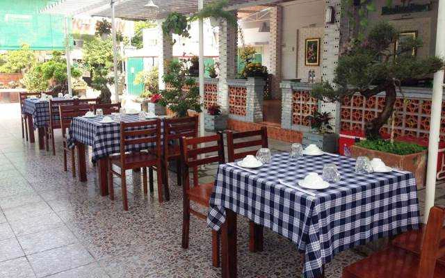 Nhà Hàng Hoàng Ngọc Restaurant