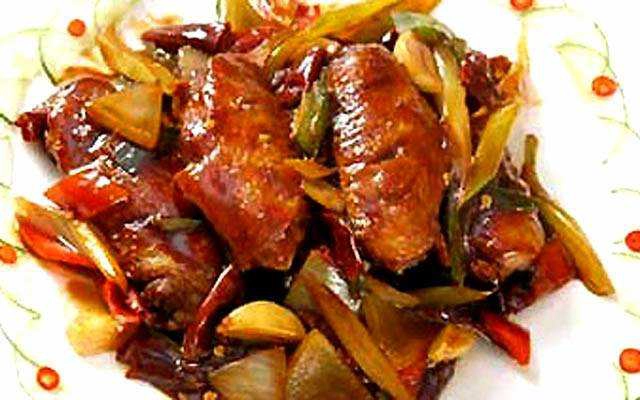 Nhà Hàng Hồng Nhung