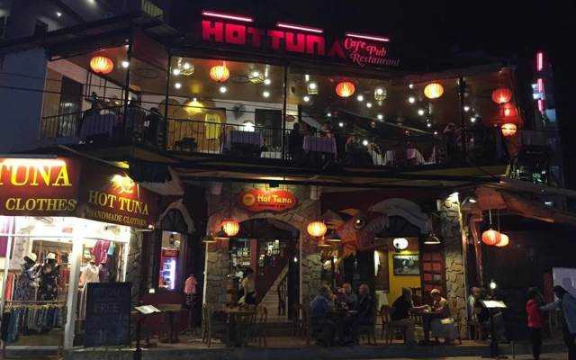Nhà Hàng Hot Tuna Bar & Restaurant