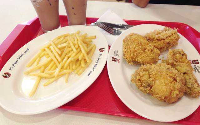 Nhà Hàng KFC - Thủ Khoa Huân