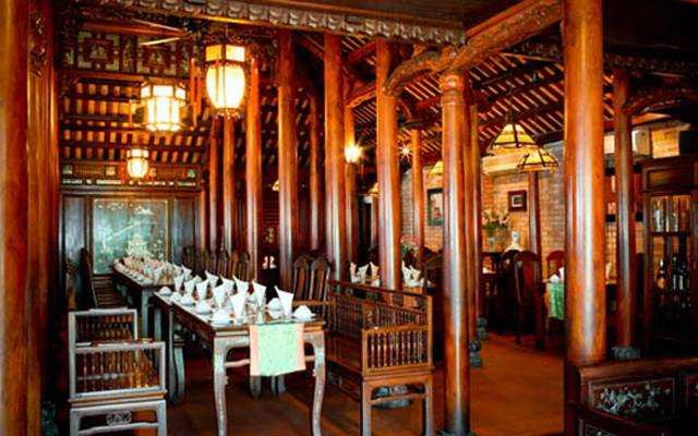 Nhà Hàng Không Gian Xưa