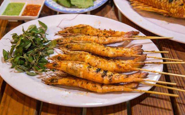 Nhà Hàng La La Restaurant - Hải Sản Tươi Sống