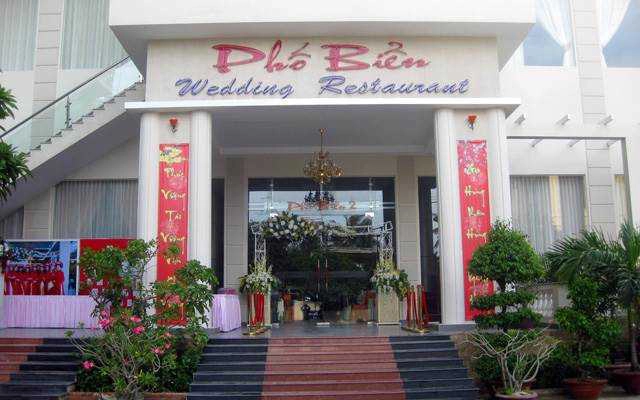 Nhà Hàng Phố Biển - Hoàng Hoa Thám