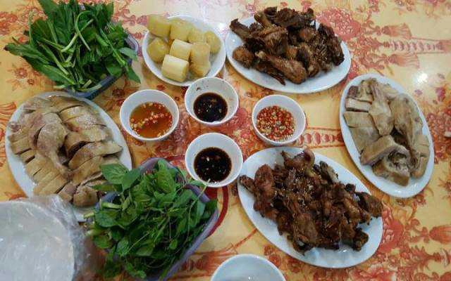 Nhà hàng Phú Bốn - Yên Tử