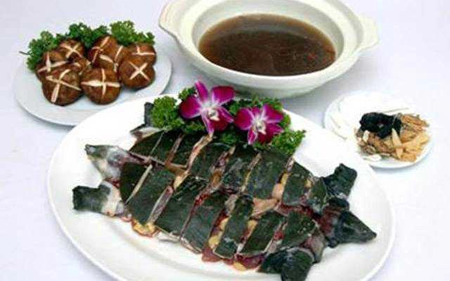 Nhà Hàng Phương Tuyền