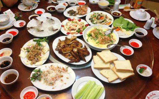 Nhà Hàng Quán Sen - Ẩm Thực Việt Nam