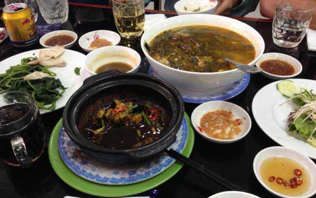 Nhà Hàng Quê Hương - Cơm Gà & Cơm Món